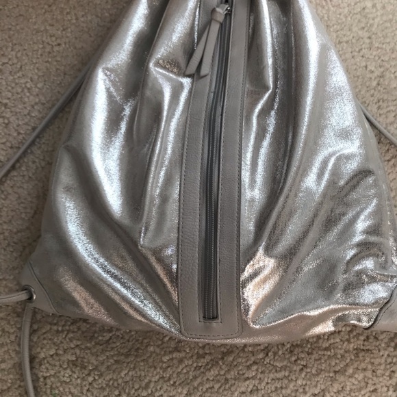 Backpack 🎒 - Picture 3 of 11